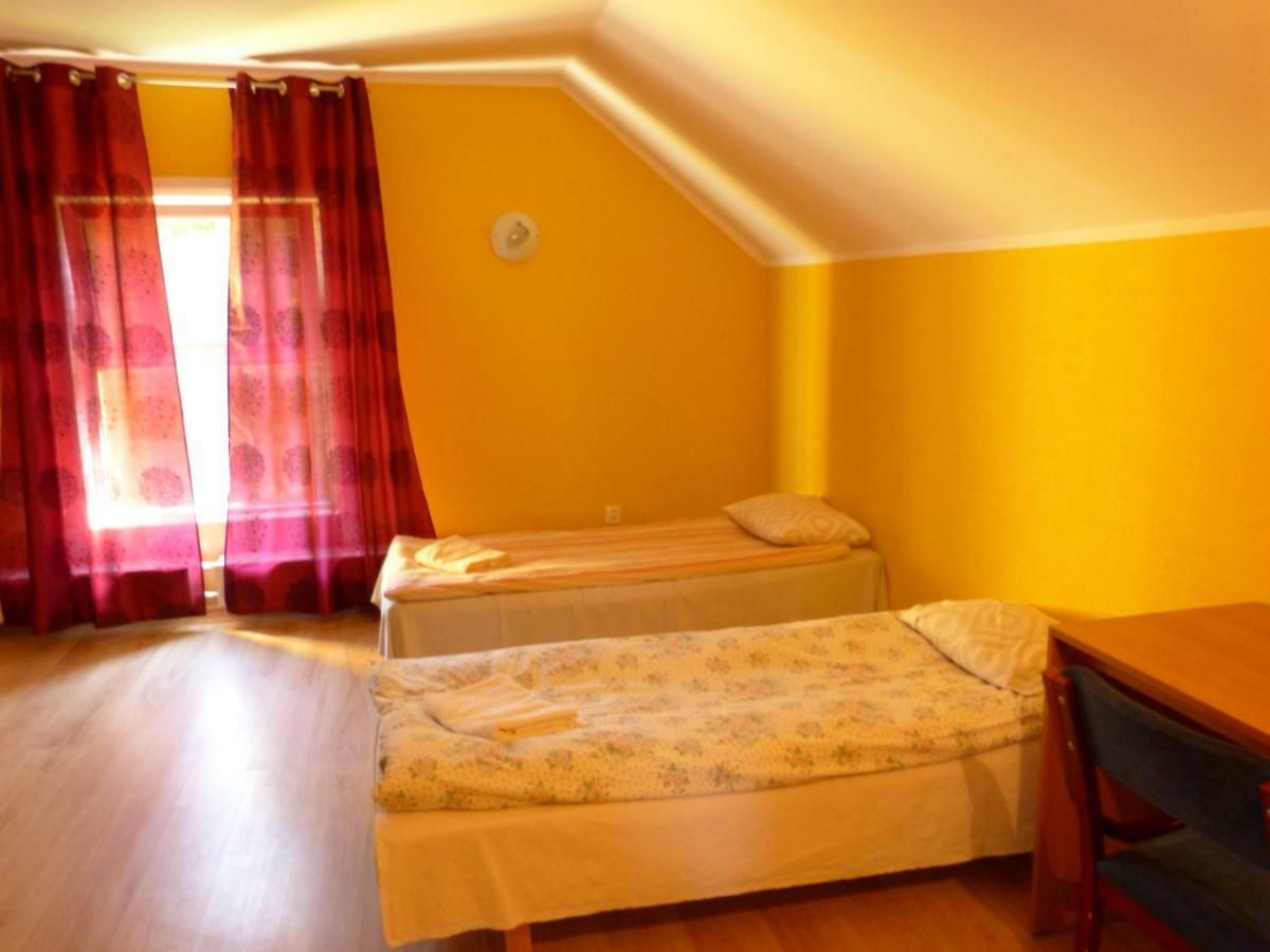 Viva Pirita Hostel タリン エクステリア 写真